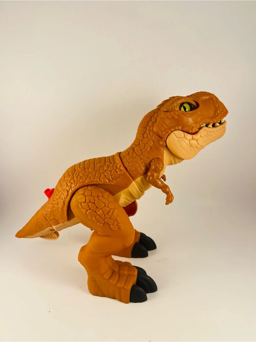 Imaginext Jurassic World Thrashin Action T-Rex Dinosaur Action Figure Toy
